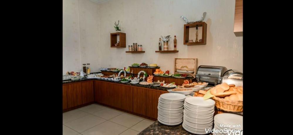 Kristal Otel Адана Екстериор снимка