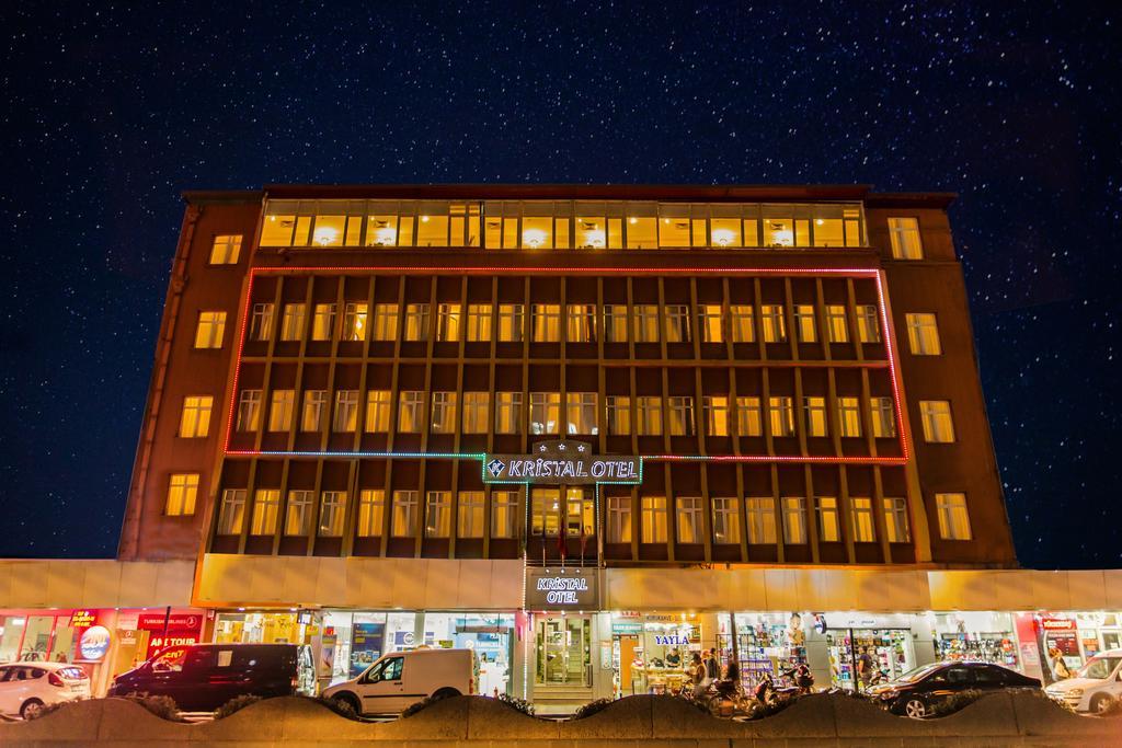 Kristal Otel Адана Екстериор снимка