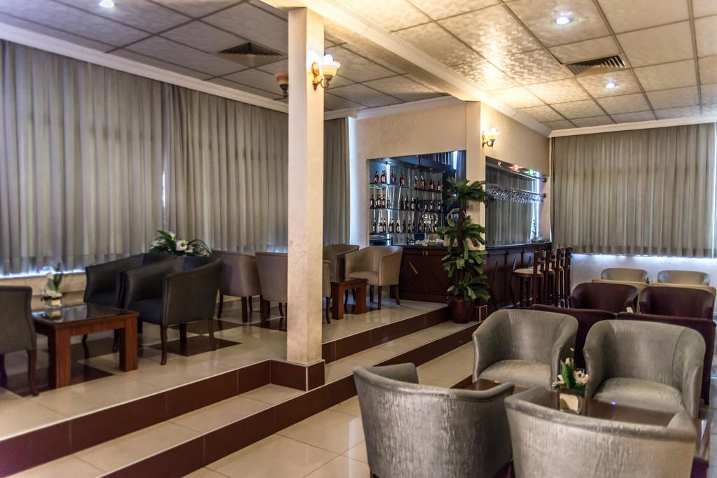 Kristal Otel Адана Екстериор снимка
