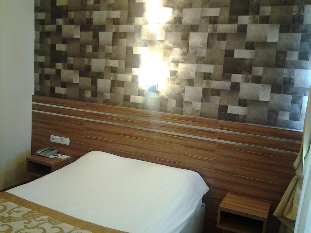 Kristal Otel Адана Екстериор снимка